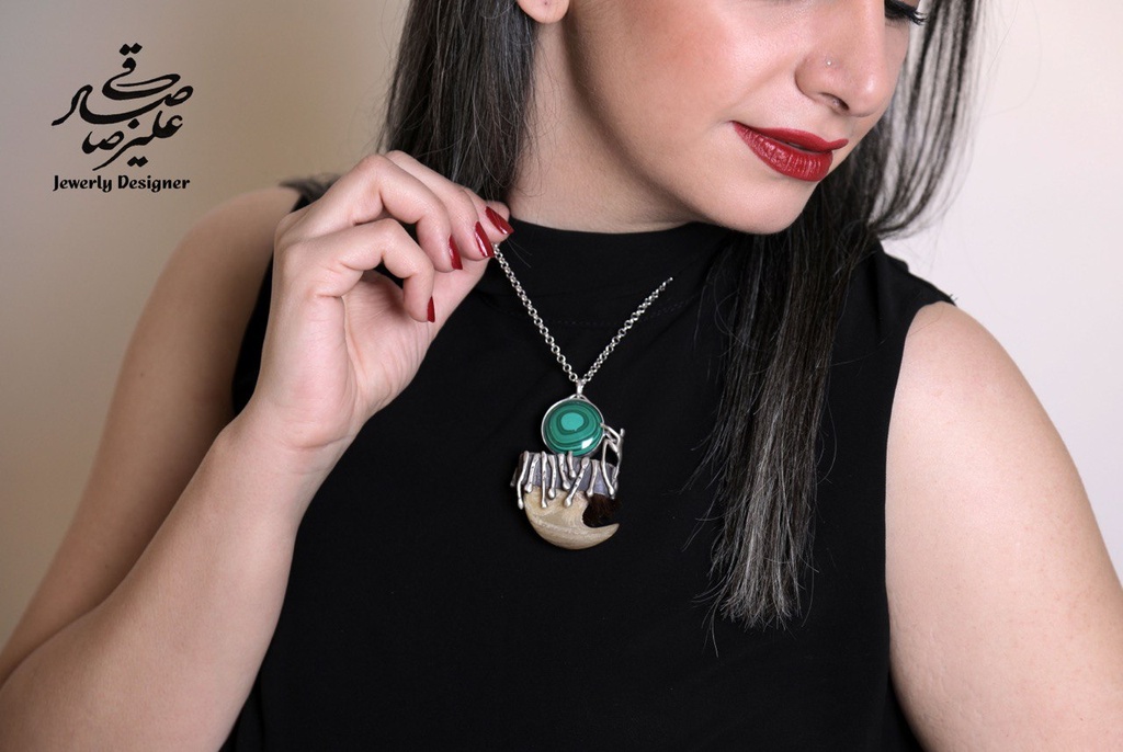 گردنبند زخم سبز